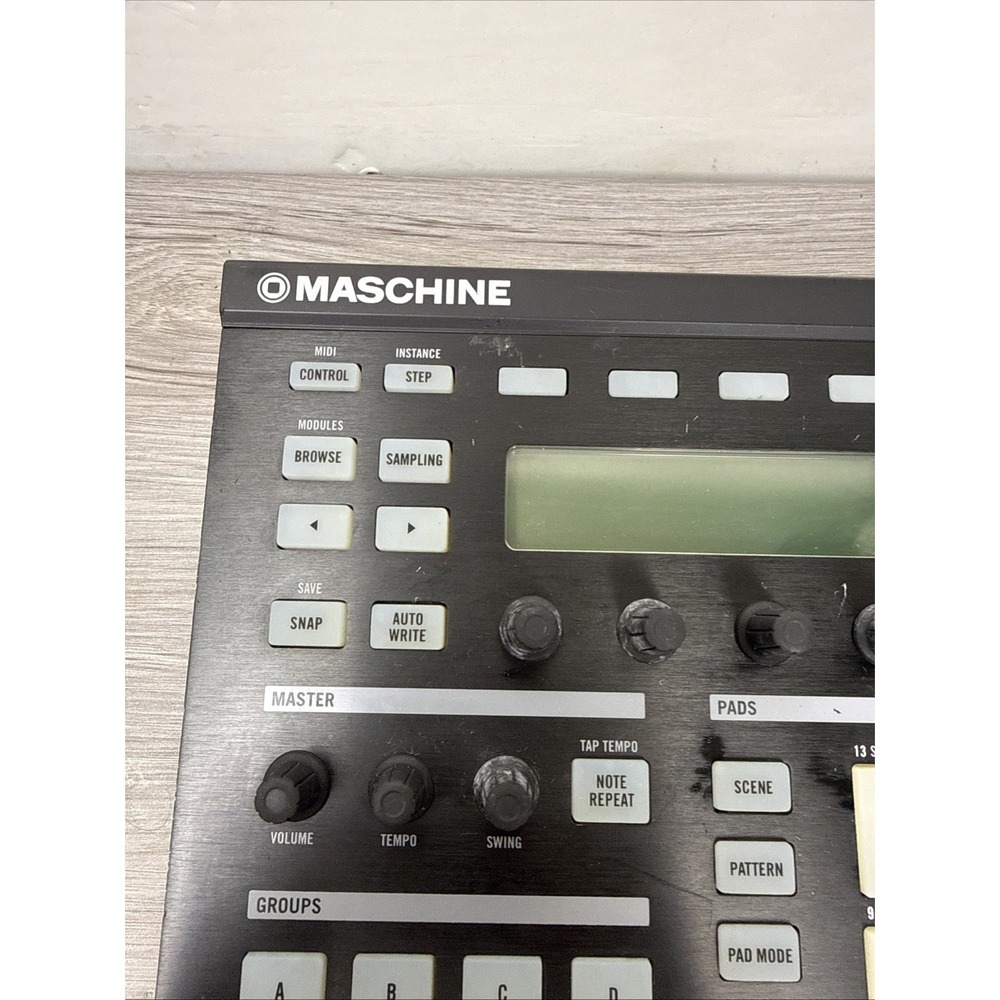 Native Instruments NI Maschine Controller MK1 - Picture 2 of 12